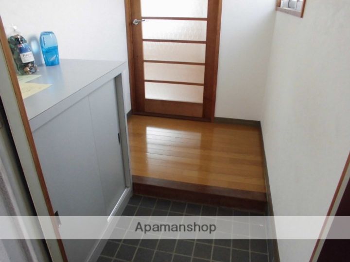 メゾンSATO101の玄関