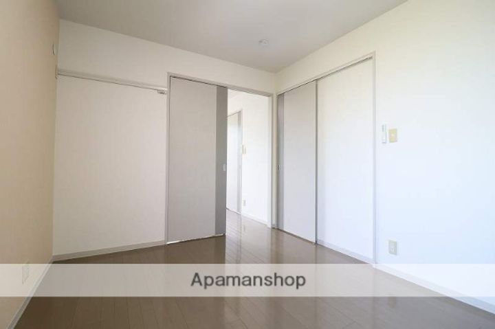 徳島県板野郡藍住町勝瑞字西勝地の賃貸アパートの内装