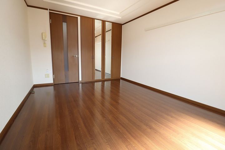 パークヒルズ庄町の居間