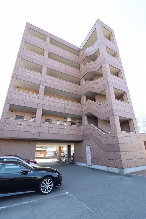 パークヒルズ庄町の外観