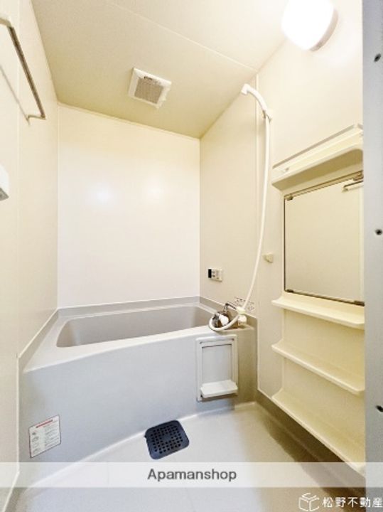 GRANDLATOUR(グランラトゥール)の風呂