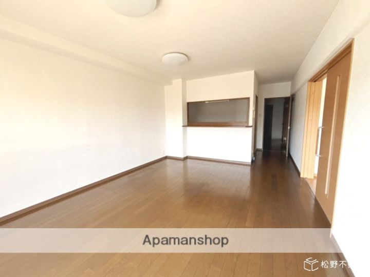 ファミリーハイツ太田205号室の内装