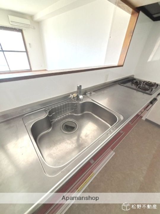 ファミリーハイツ太田205号室の内装