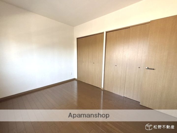 ファミリーハイツ太田205号室の内装