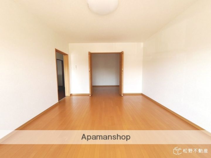 ファミリーハイツ太田205号室の内装