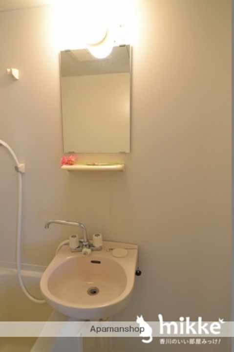 グランドジョラス306号室のその他画像