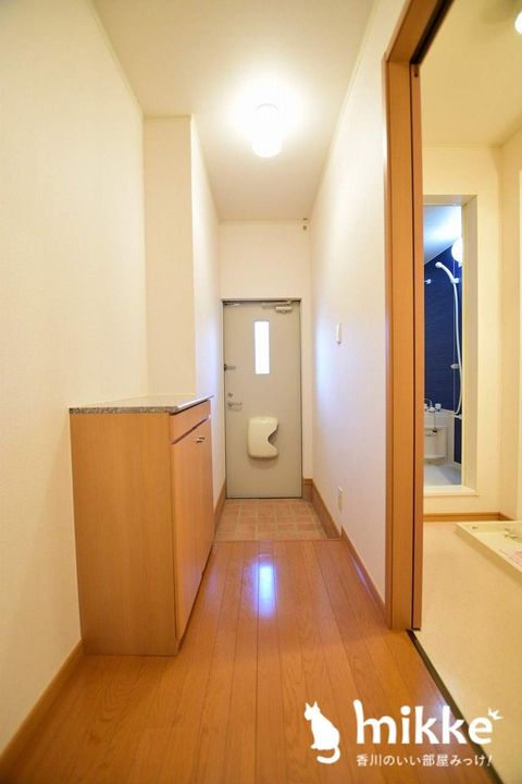 バレーフィールドⅡ107の玄関