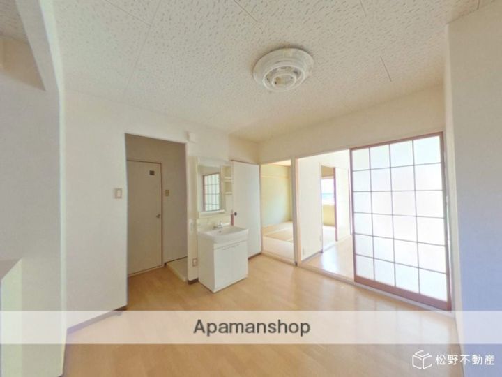 エルディム中村103の内装