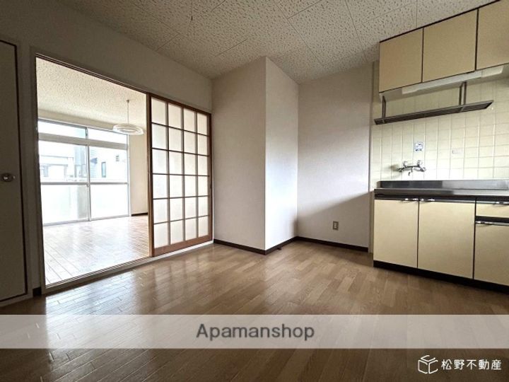 エルディム中村103の内装