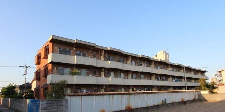 ピュアハイツの外観