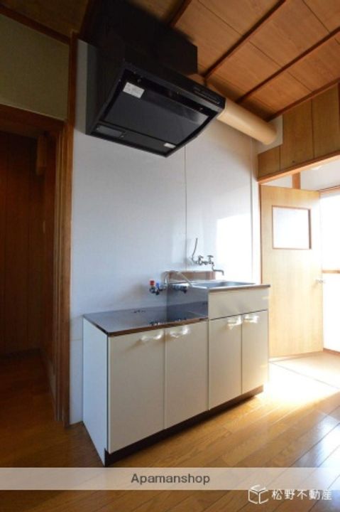 SAKURAアパート4のキッチン