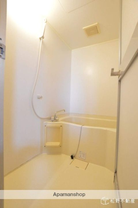 SAKURAアパート4の風呂