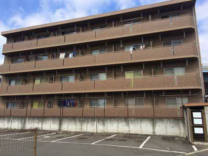 レーベンスクエアの外観