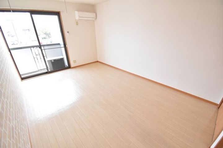 セジュール・栗林南の内装