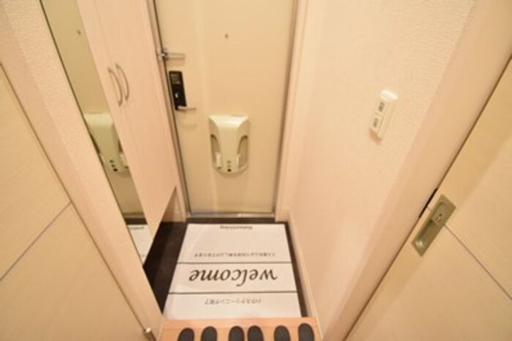 エスペランサ 花ノ宮の玄関