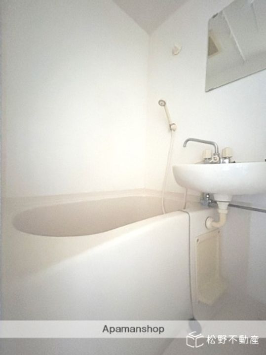 R.太田ハイム301の風呂