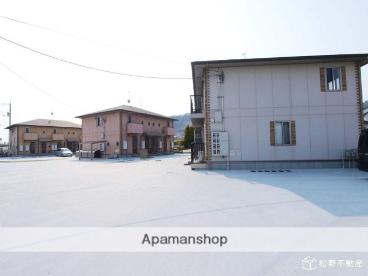 ジョイフレンド A・B・C棟の外観