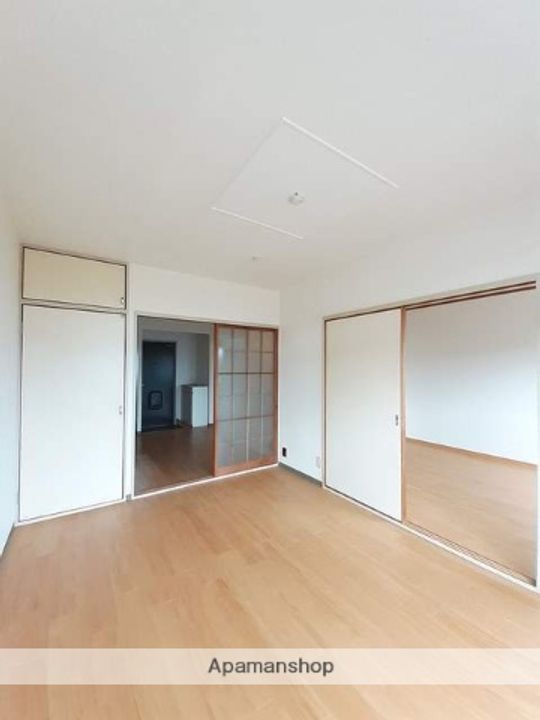 ハイム・トシ203の居間