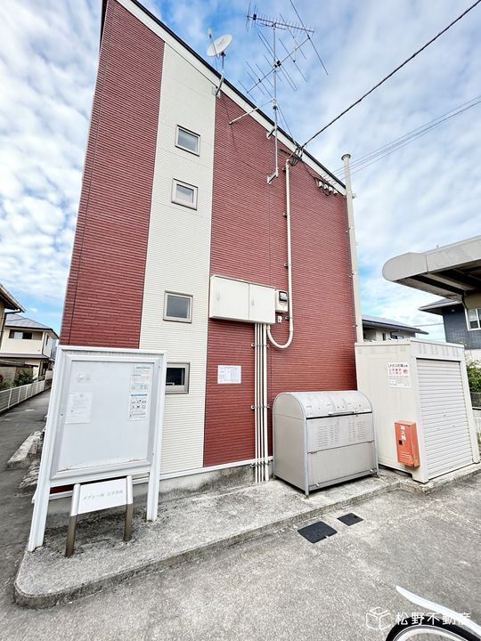 メゾン一刻 工学部南102の外観