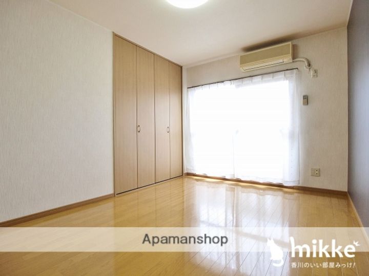 BIGBAN2202号室の居間