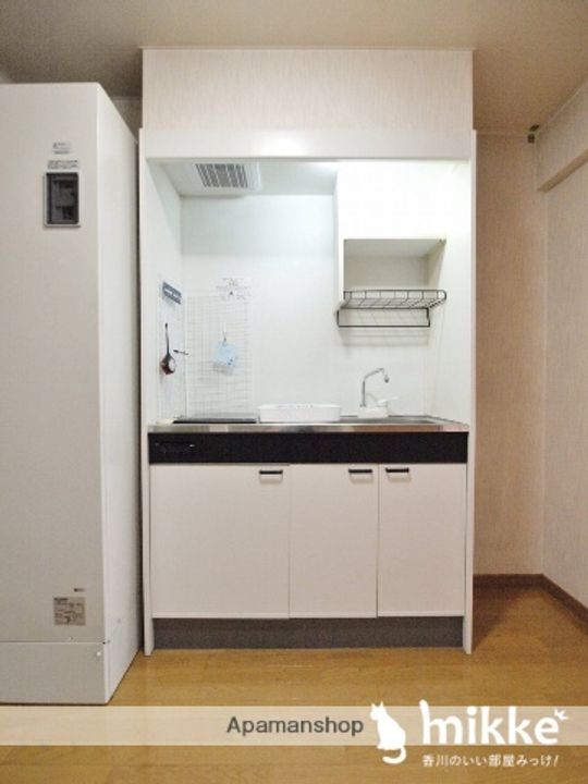 BIGBAN2202号室のキッチン