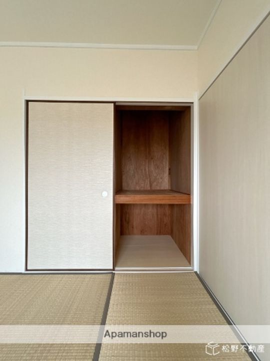 吉原マンションの内装