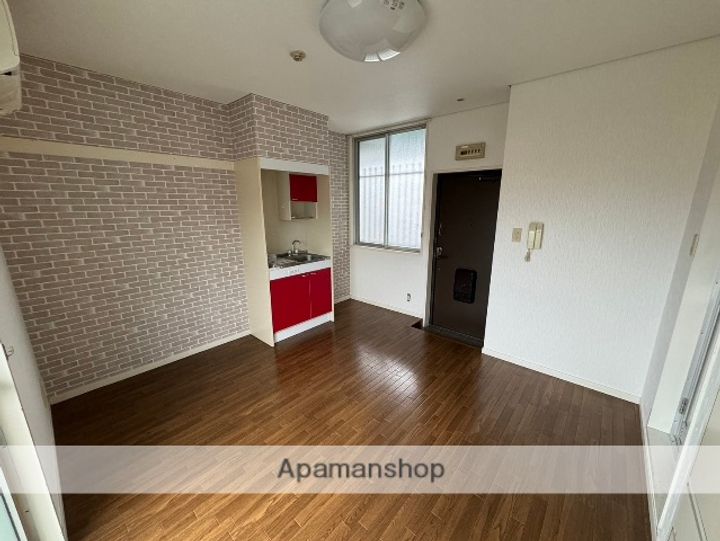 香川県高松市郷東町の賃貸マンションの内装