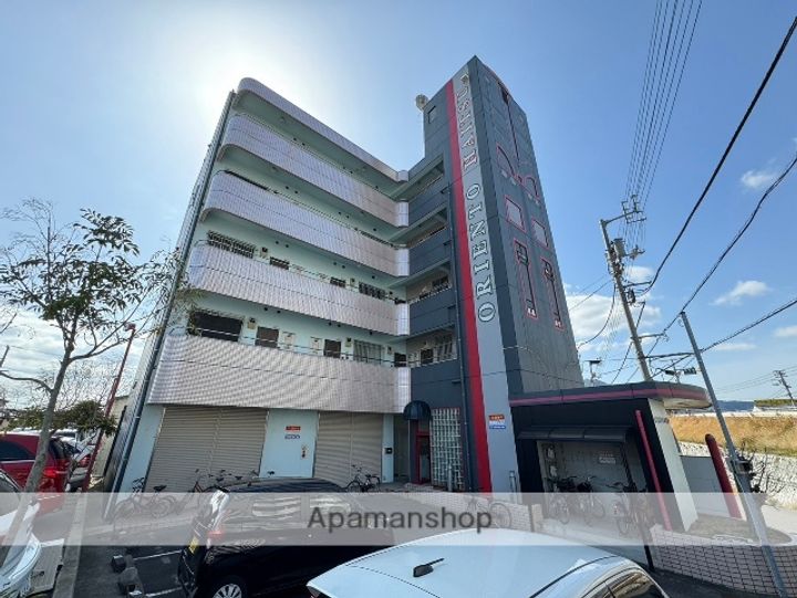 香川県高松市郷東町の賃貸マンションの外観