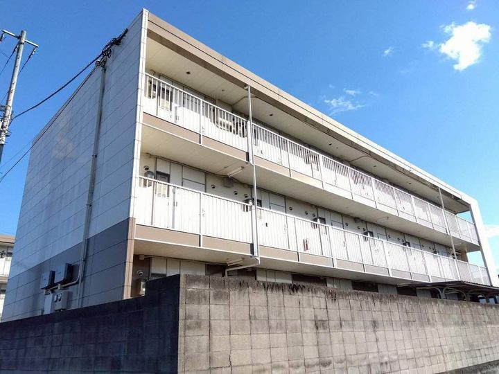 レオパレス川添105の外観