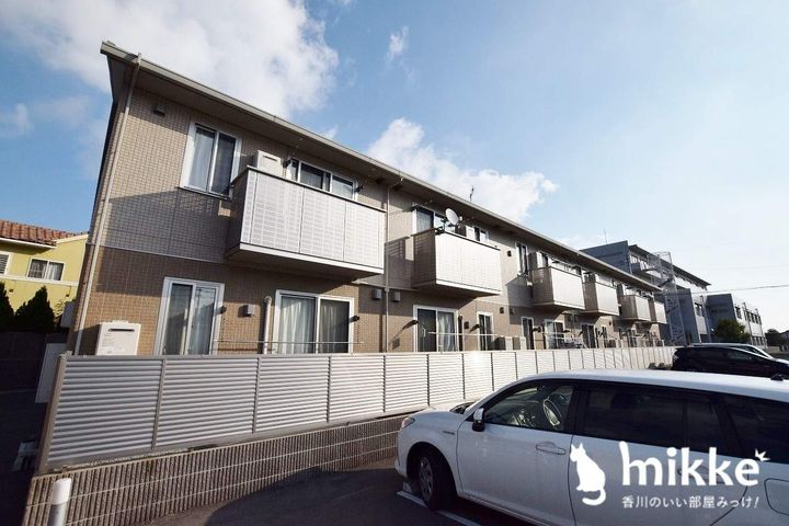 クレセール三谷の外観