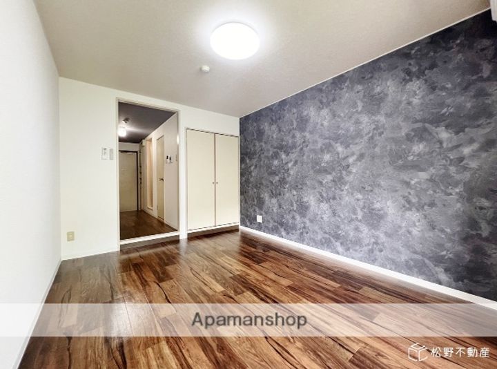 カレッジOZ407の居間