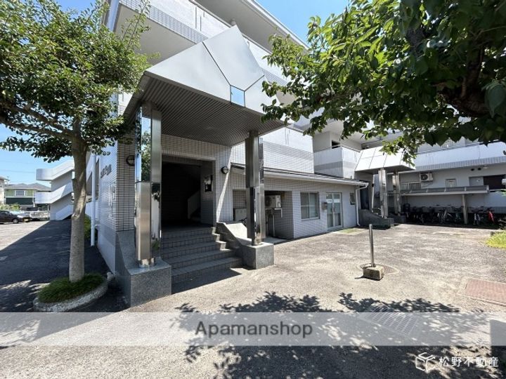 サンヴェール木太北棟302の外観