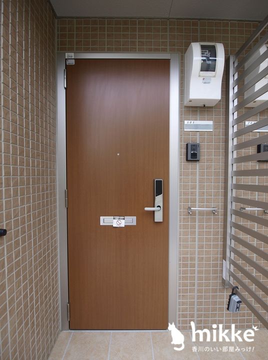 クレセール三谷の外観