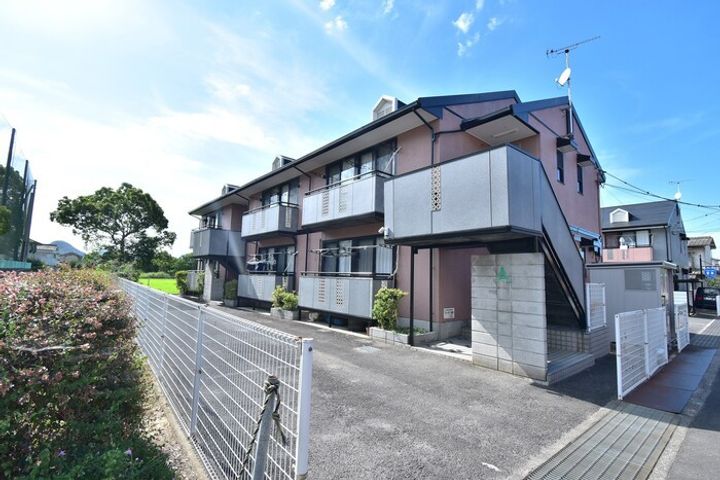 フリータウン香東 A棟の外観