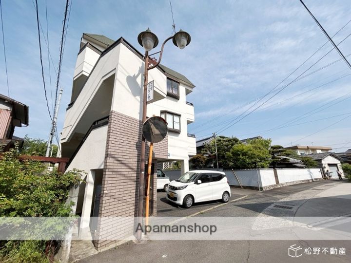 アーバンパレス205の外観