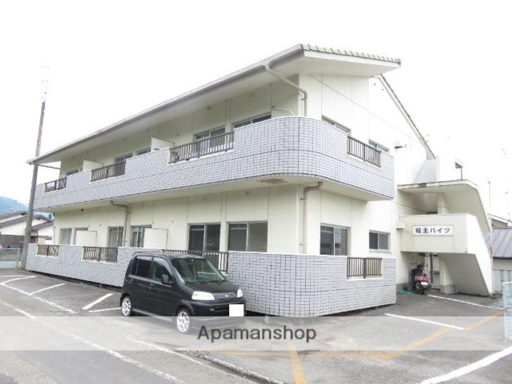 城主ハイツの外観