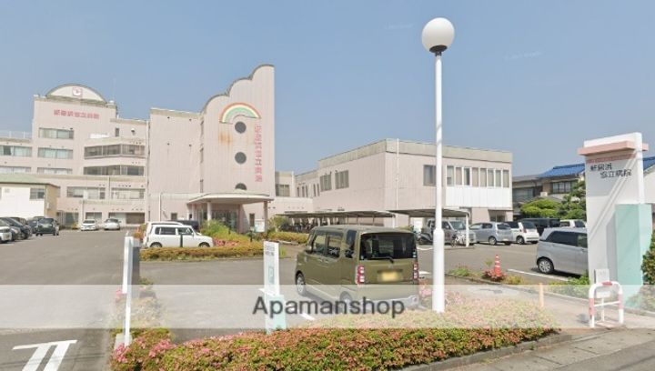 レインボー・ハイツの周辺