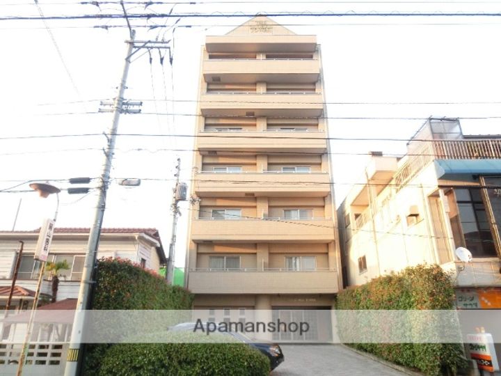 ザ・グローバル・タワーの外観