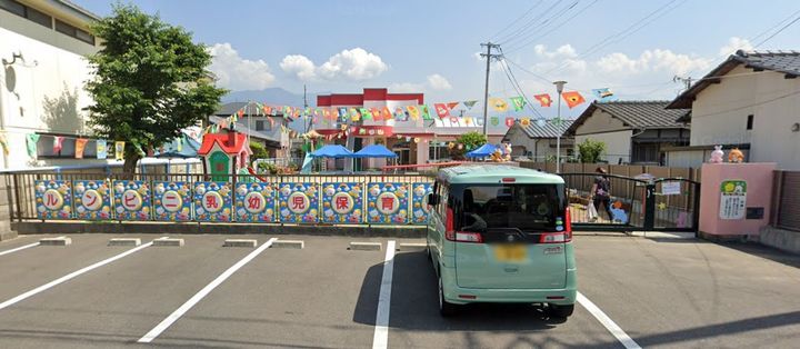 フルール ドゥ リリーの周辺