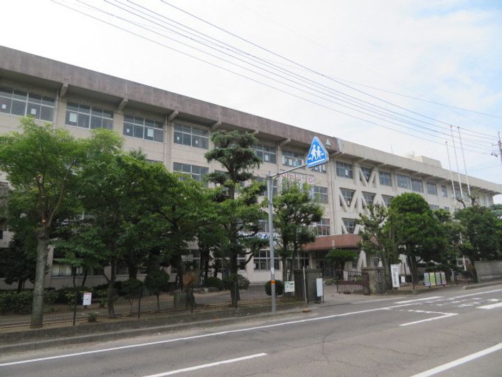 プランドール桜木の周辺