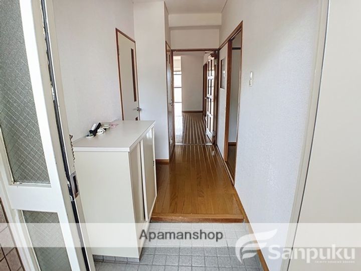 道後プラムヒルズ402の玄関