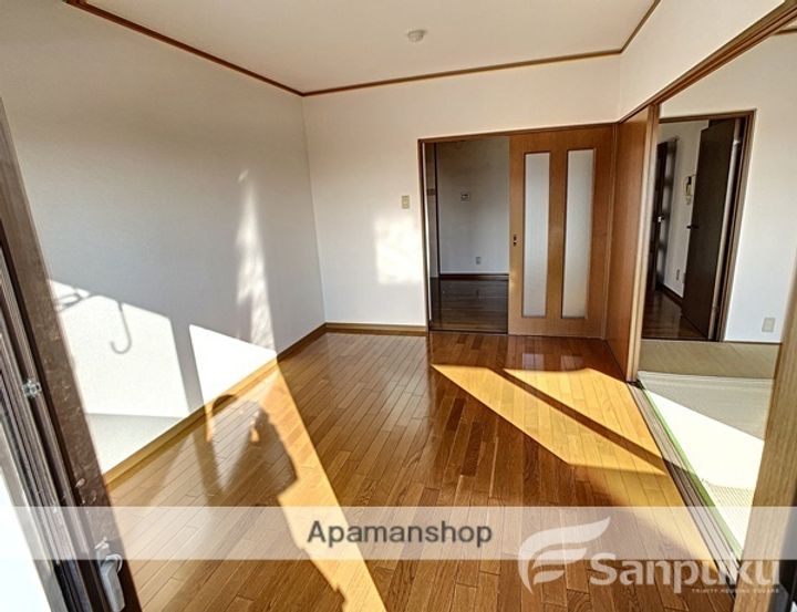 ベルローズの内装