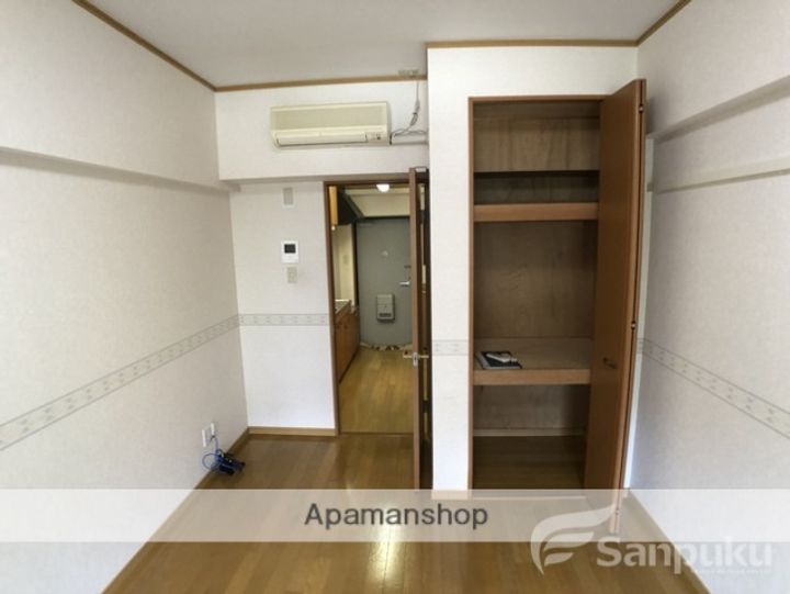 カーザ・ビアンカ道後302の内装