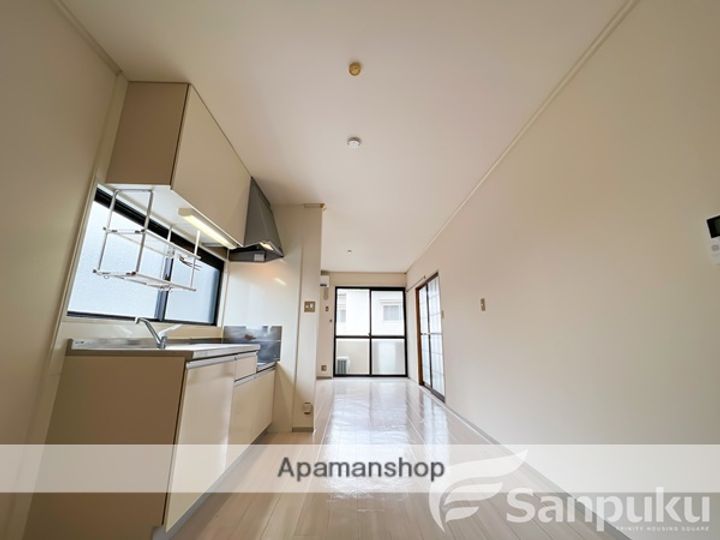 ルミエール22 C棟の居間