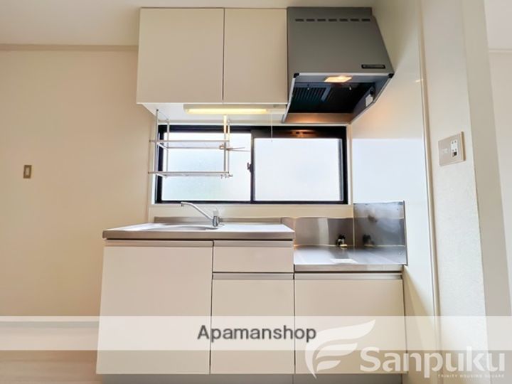 ルミエール22 C棟のキッチン