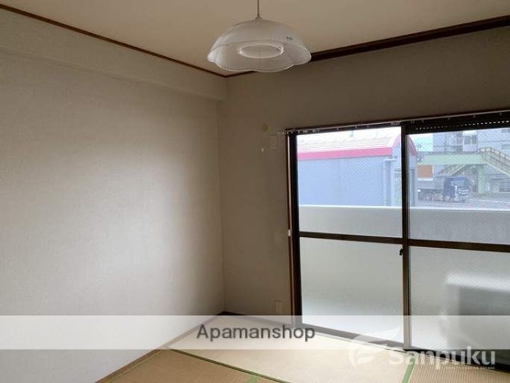 松本ビルの内装