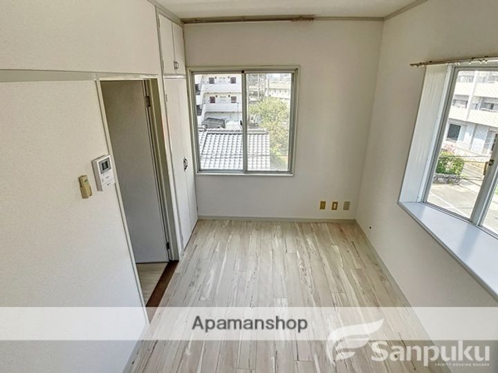 富士第六ビルの内装