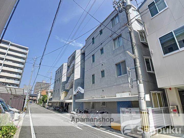 富士第六ビルの外観