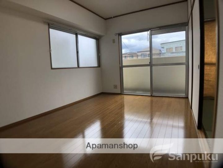 メゾン・サンの居間