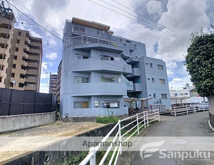 第13杉フラットの外観